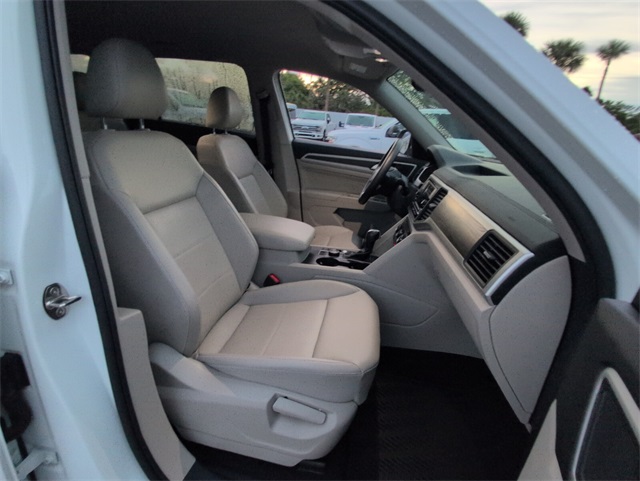 2022 Volkswagen Atlas SE photo 16