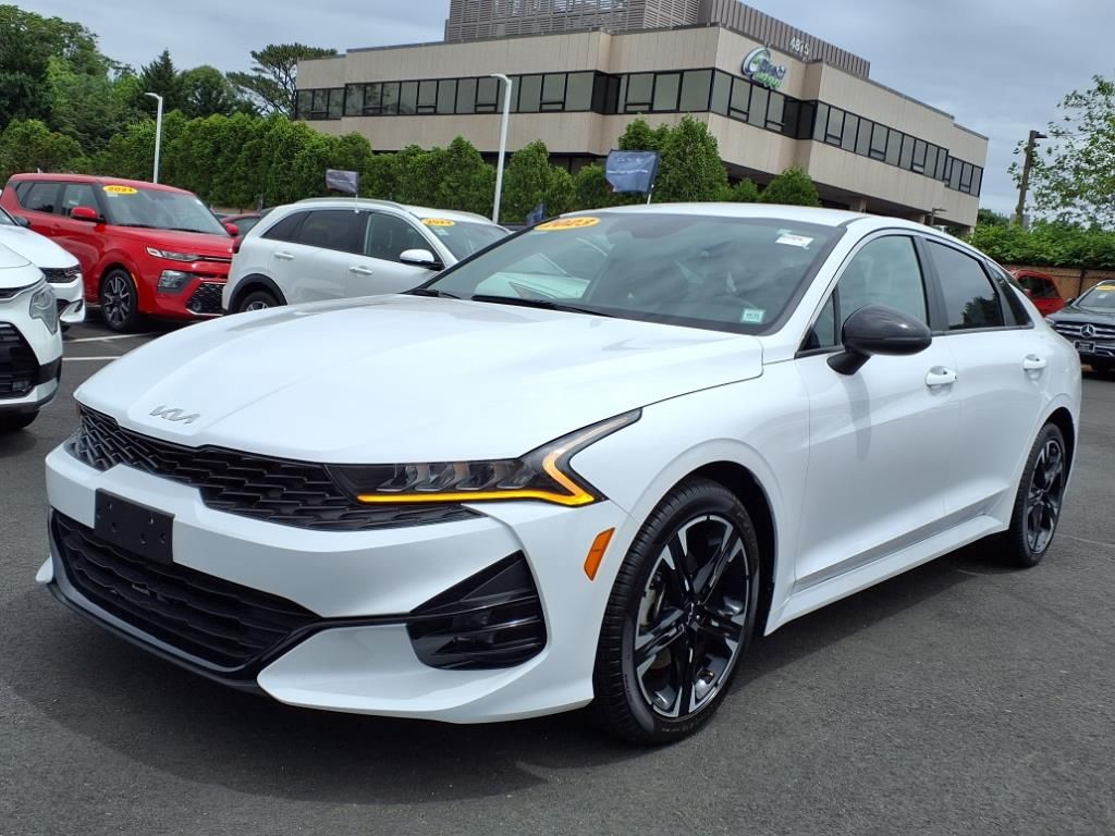 2023 Kia K5 GT-Line photo 3