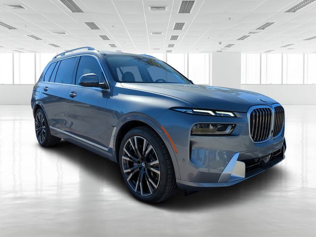2026 BMW X7 40i's photo