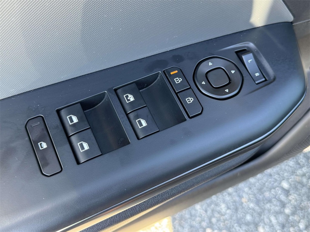 2025 Kia K4 LXS photo 25
