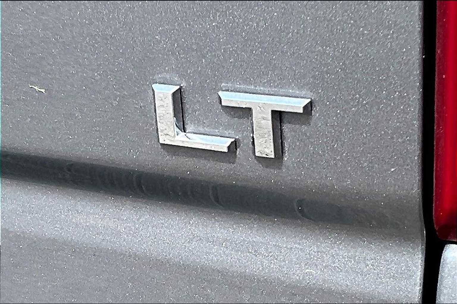 2020 Chevrolet Silverado 1500 LT photo 9