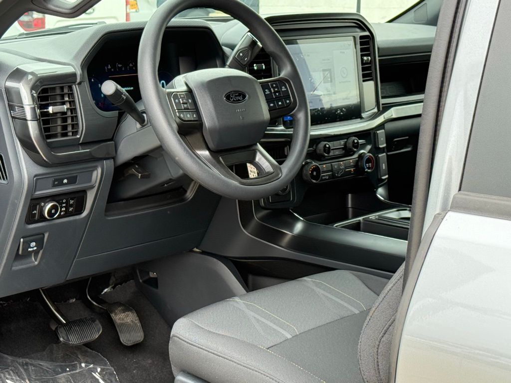 2025 Ford F-150 STX photo 7