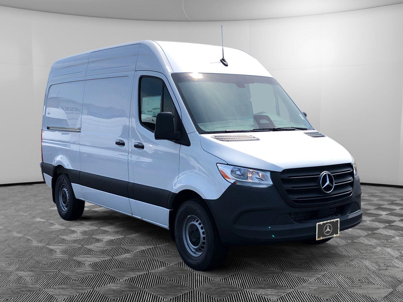 2025 Mercedes-Benz Sprinter Cargo Van Base's photo