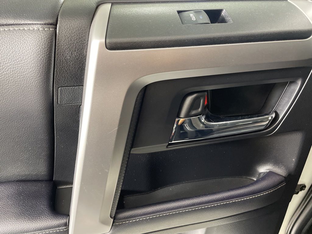2023 Toyota 4Runner SR5 photo 33