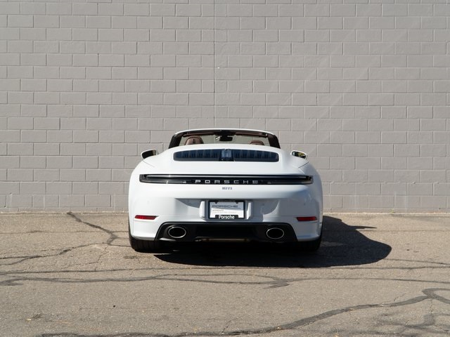 2025 Porsche 911 photo 6