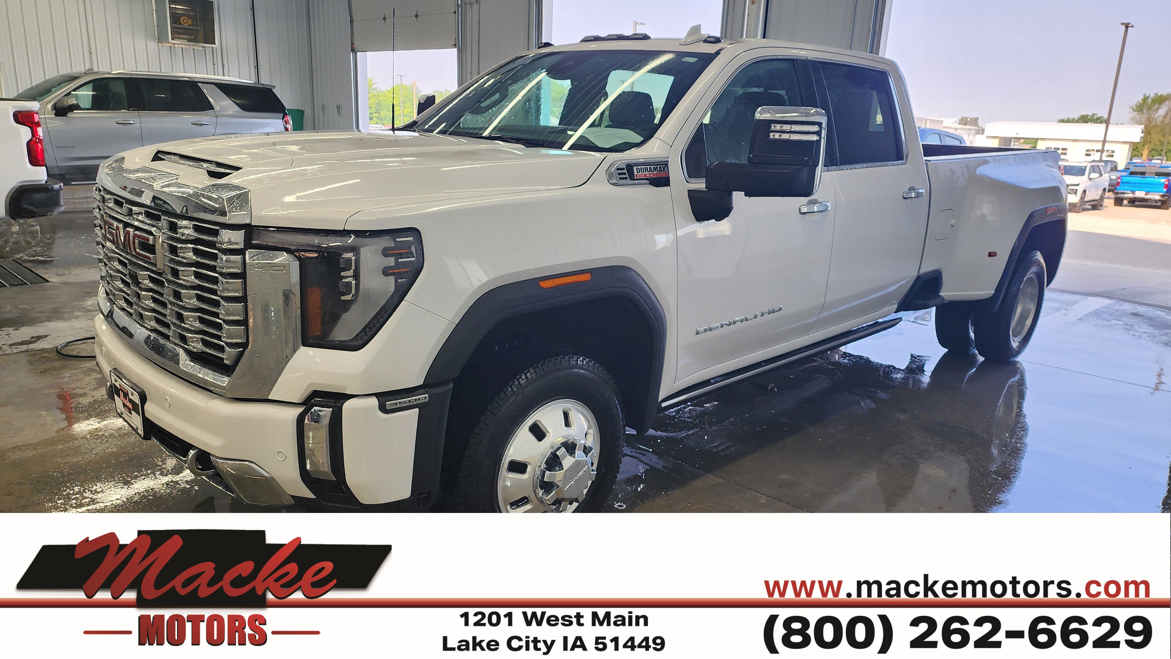 Used 2024 White Frost Tricoat GMC Denali DRW image 1
