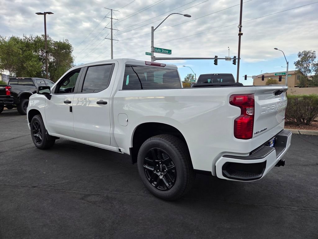 2026 Chevrolet Silverado 1500 Custom photo 3