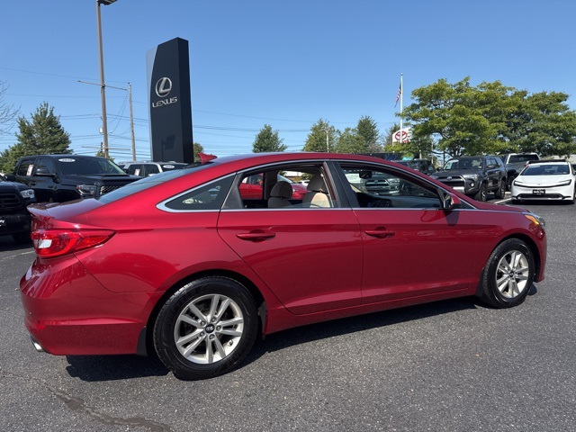 2015 Hyundai Sonata SE photo 3