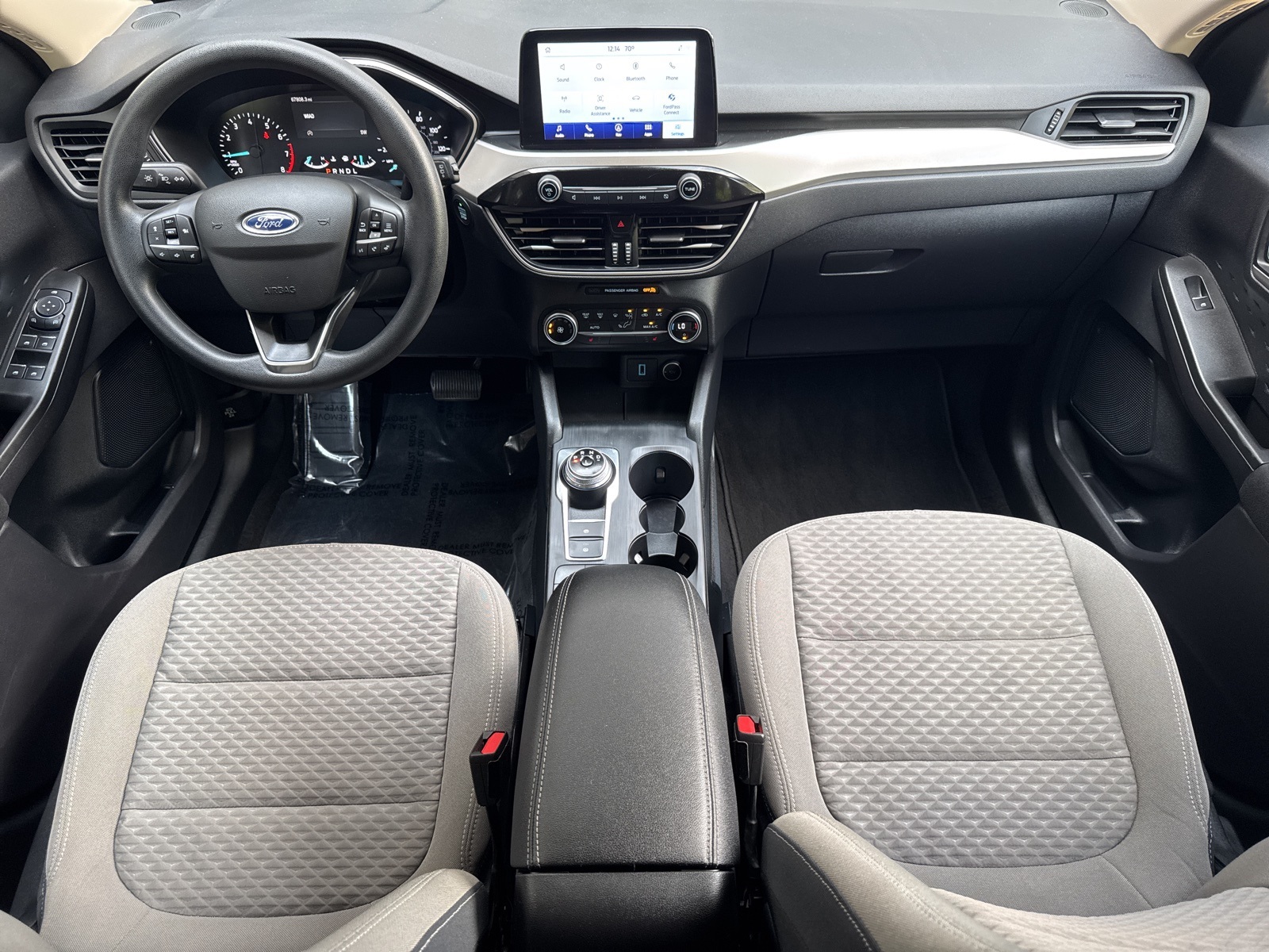 2020 Ford Escape SE photo 3