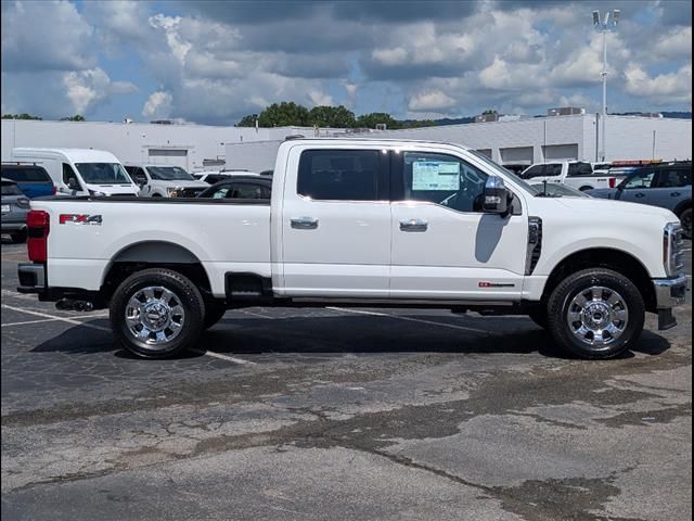 2025 Ford F-250 Lariat photo 3