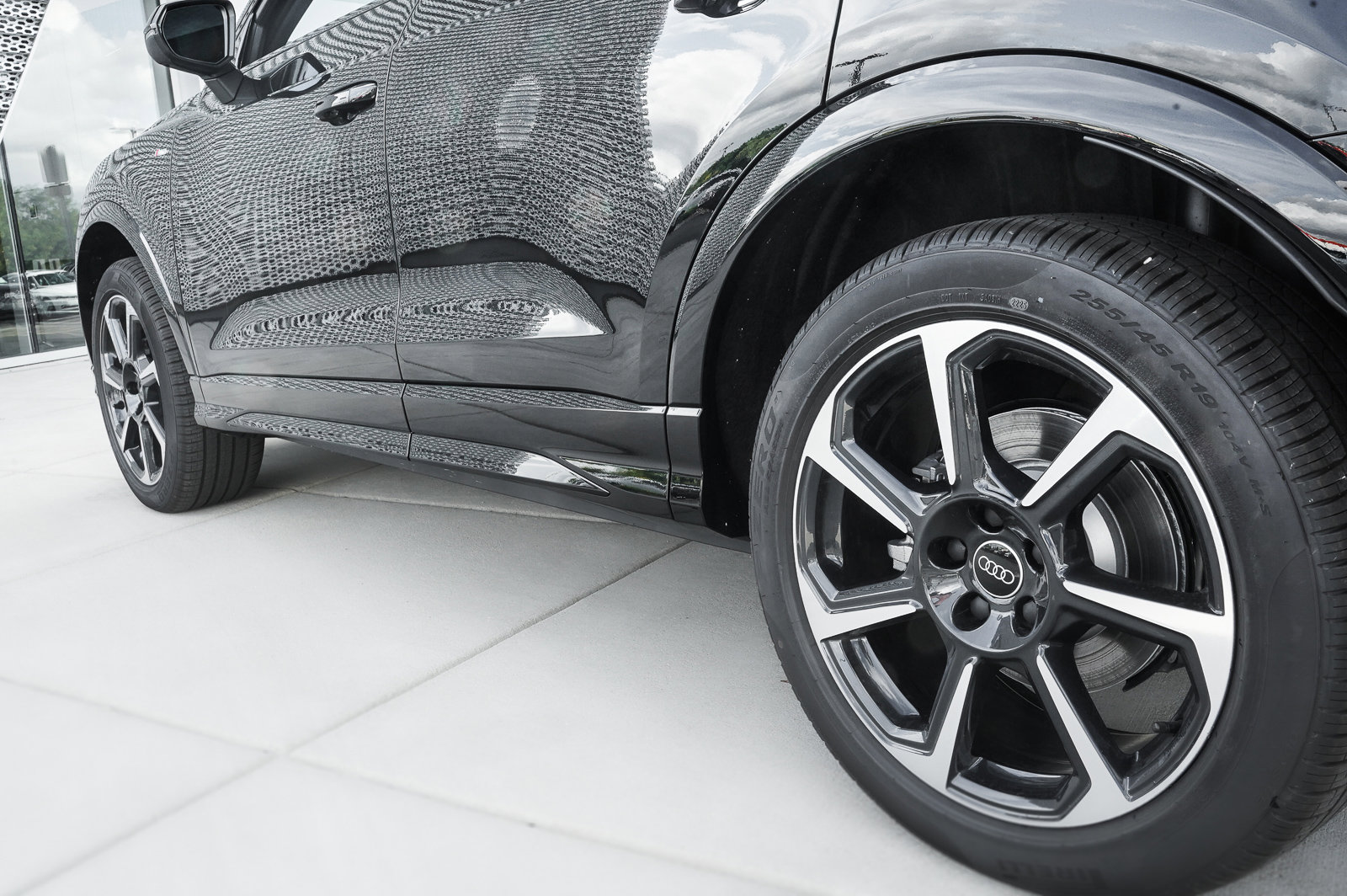 2025 Audi Q3 S line Premium Plus photo 23
