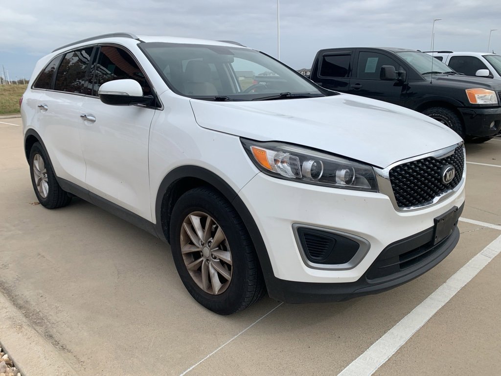 2016 Kia Sorento LX's photo