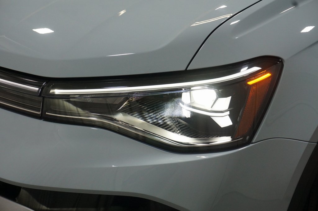 2025 Volkswagen Taos SEL photo 26