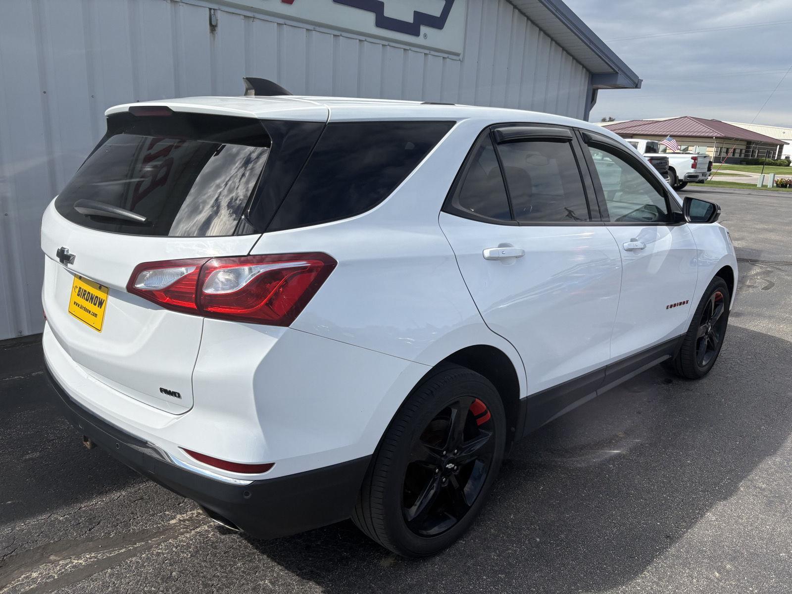 2019 Chevrolet Equinox LT photo 2