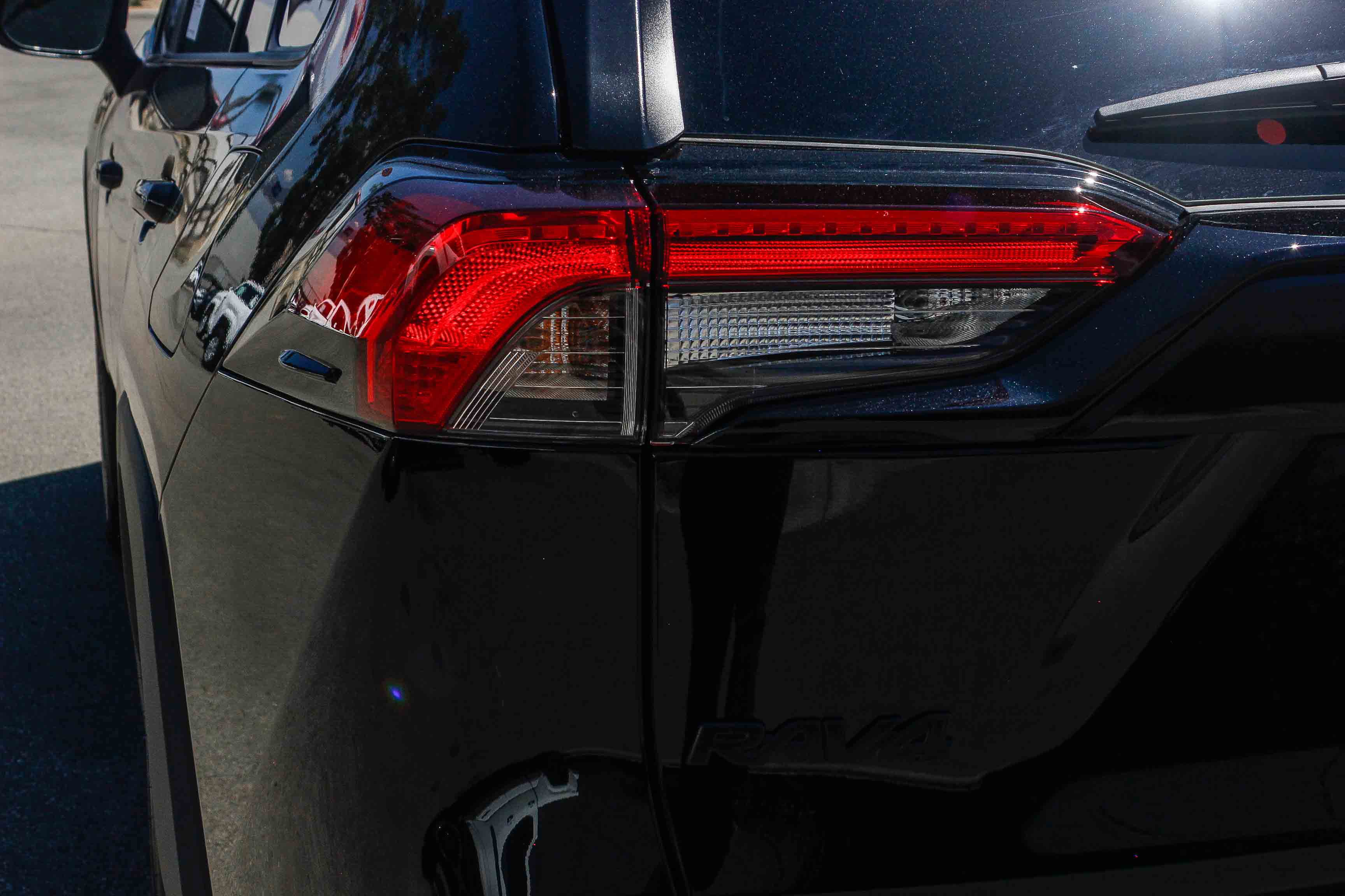 2025 Toyota RAV4 XLE Premium photo 9