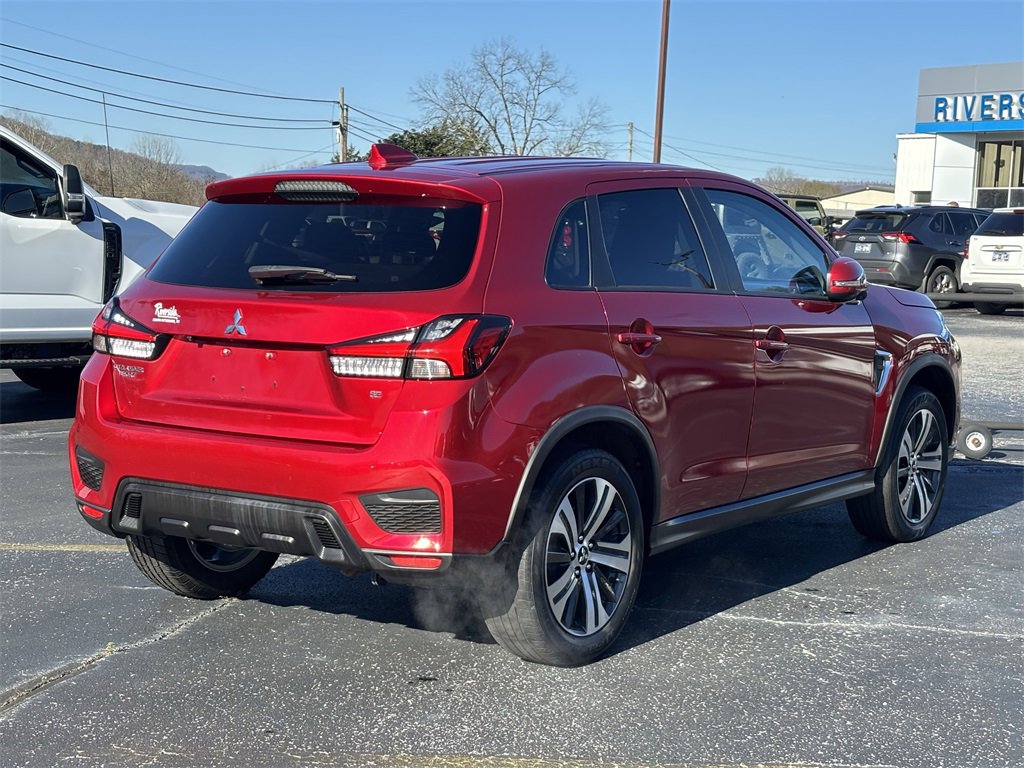 2021 Mitsubishi Outlander Sport SE photo 3