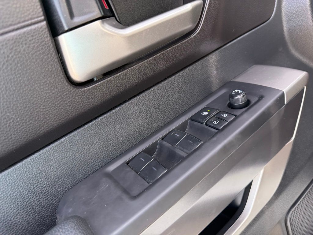 2022 Toyota Tundra TRD photo 11