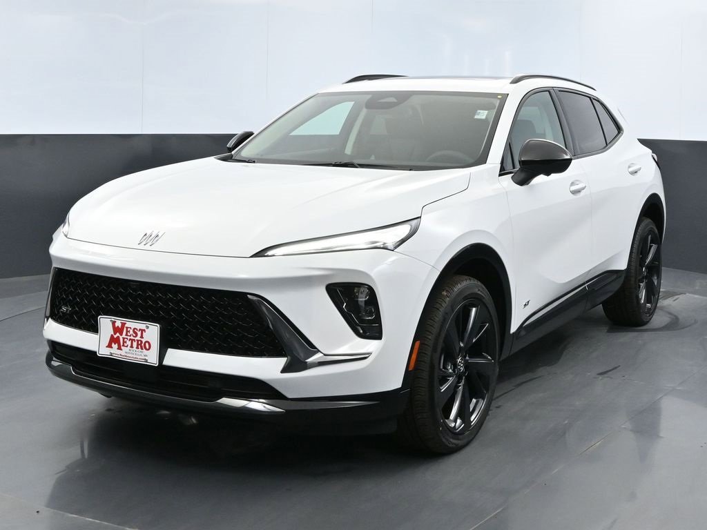 2025 Buick Envision Sport Touring's photo