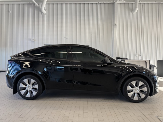 Used 2024 Tesla Model Y Long Range with VIN 7SAYGDEE8RA264995 for sale in Northfield, Minnesota