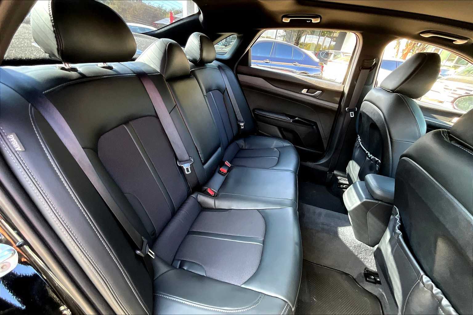 2022 Kia K5 GT-Line photo 18