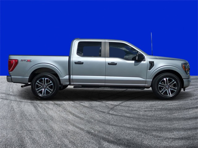 2023 Ford F-150 XL photo 2