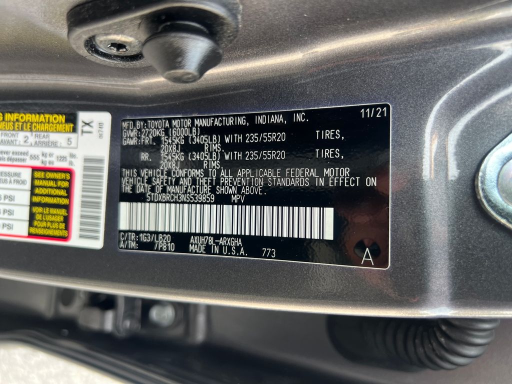2022 Toyota Highlander Hybrid Limited photo 26