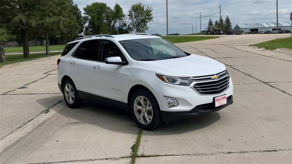 Used 2021 Chevrolet Equinox Premier with VIN 3GNAXXEV2MS165437 for sale in Oslo, Minnesota