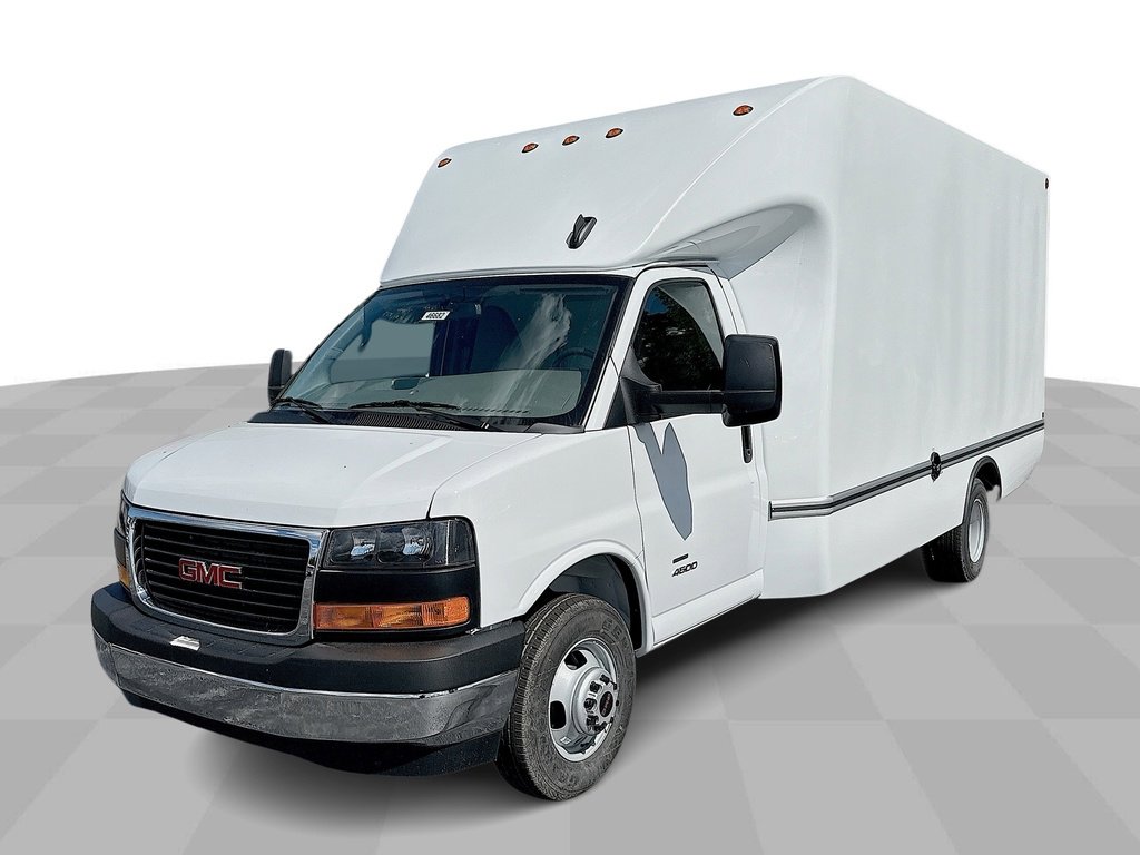 2025 GMC Savana Cutaway Work Van's photo