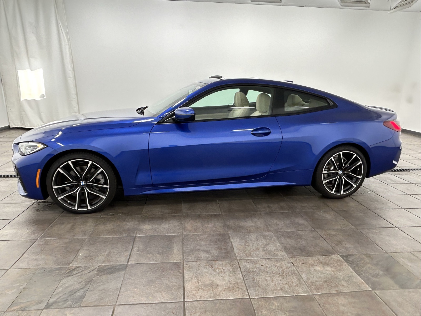 2024 Bmw 430i xDrive photo 2