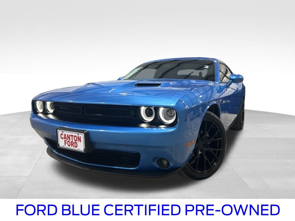 2023 Dodge Challenger SXT's photo