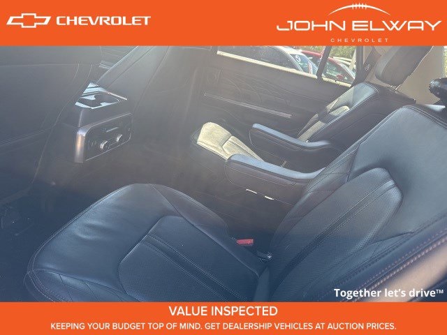 2019 Ford Expedition MAX Platinum photo 10