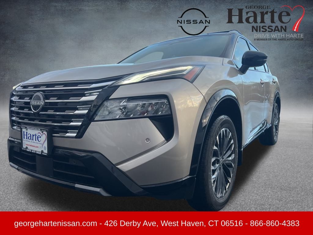 2026 Nissan Rogue Platinum's photo