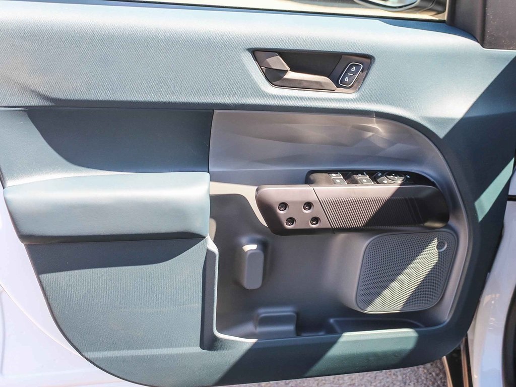 2025 Ford Maverick XLT photo 19