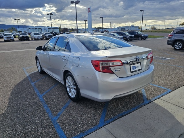 2012 Toyota Camry Hybrid XLE photo 8