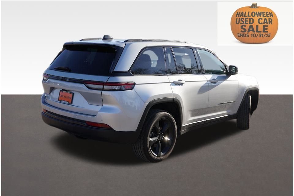 2024 Jeep Grand Cherokee Altitude X photo 3