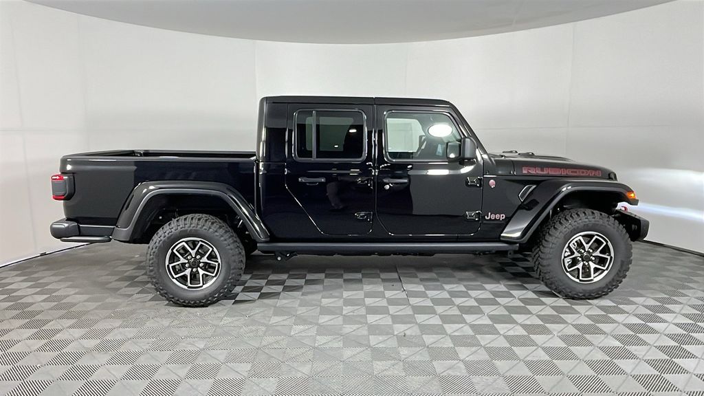 2025 Jeep Gladiator Rubicon photo 3