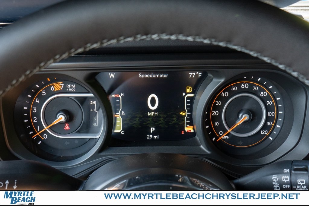 2025 Jeep Wrangler Sahara photo 25