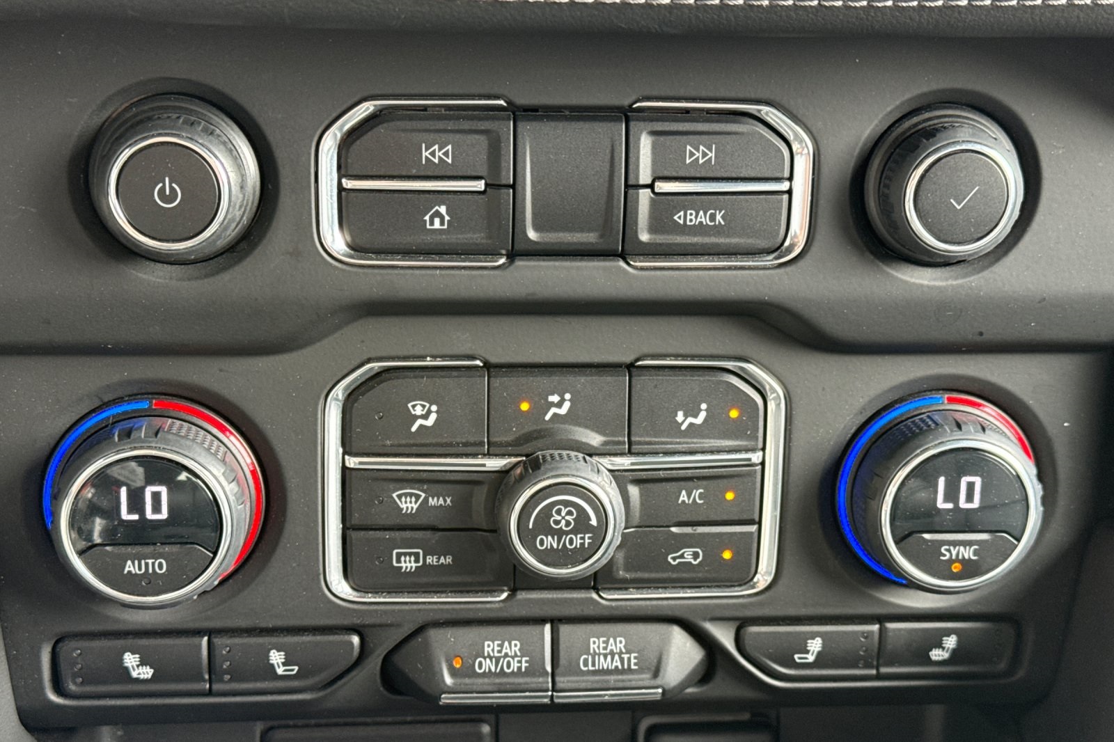 2023 Chevrolet Tahoe LT photo 20