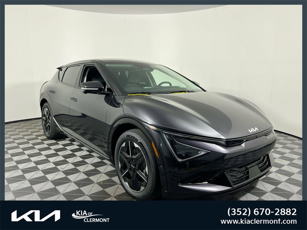 2025 Kia EV6 Wind's photo