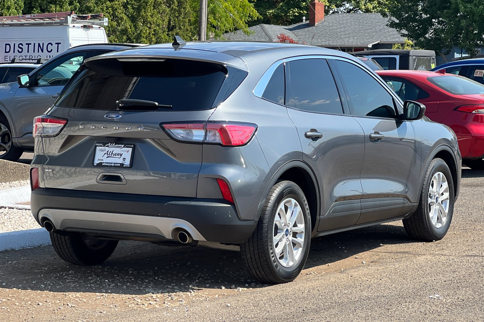 2022 Ford Escape SE photo 3