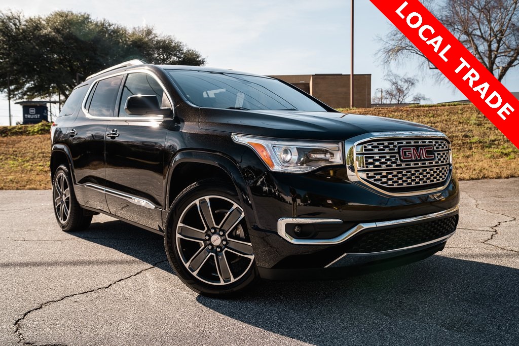 2019 GMC Acadia Denali's photo
