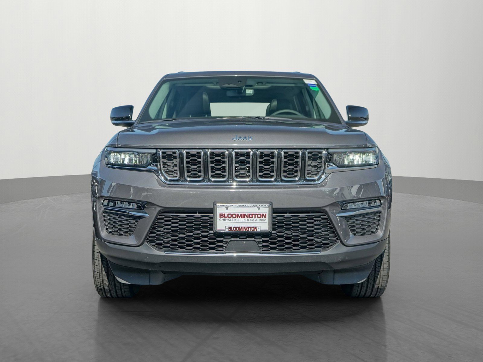 Used 2024 Jeep Grand Cherokee Limited with VIN 1C4RJHBG9RC698150 for sale in Minneapolis, Minnesota