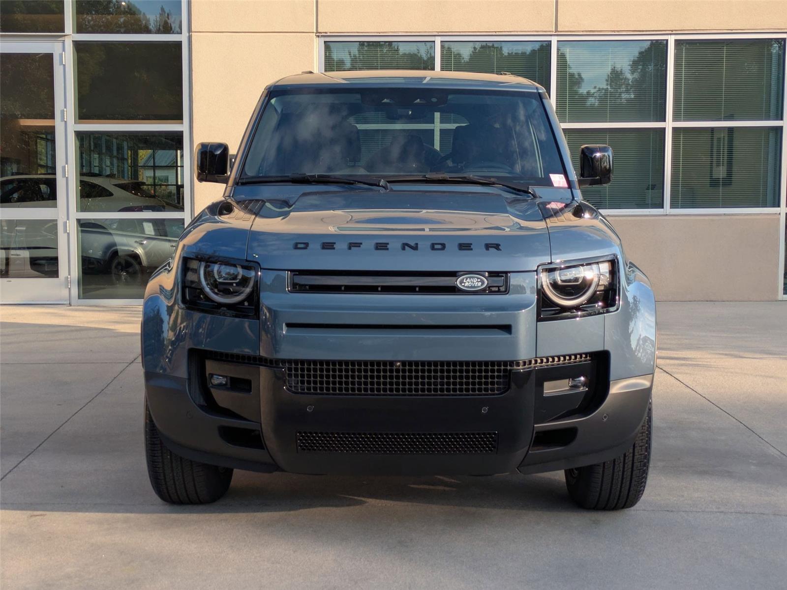 2026 Land Rover Defender S photo 2