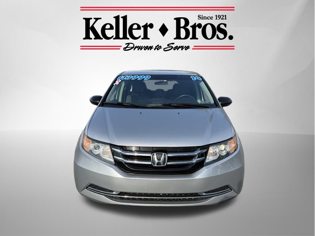 2014 Honda Odyssey LX photo 2