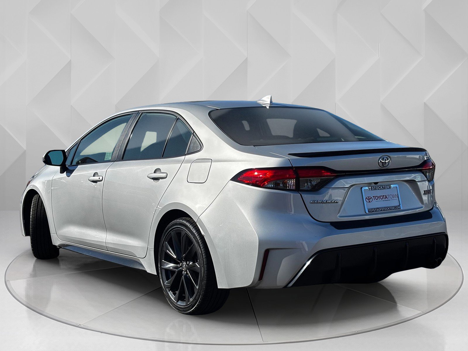 2023 Toyota Corolla XSE photo 3