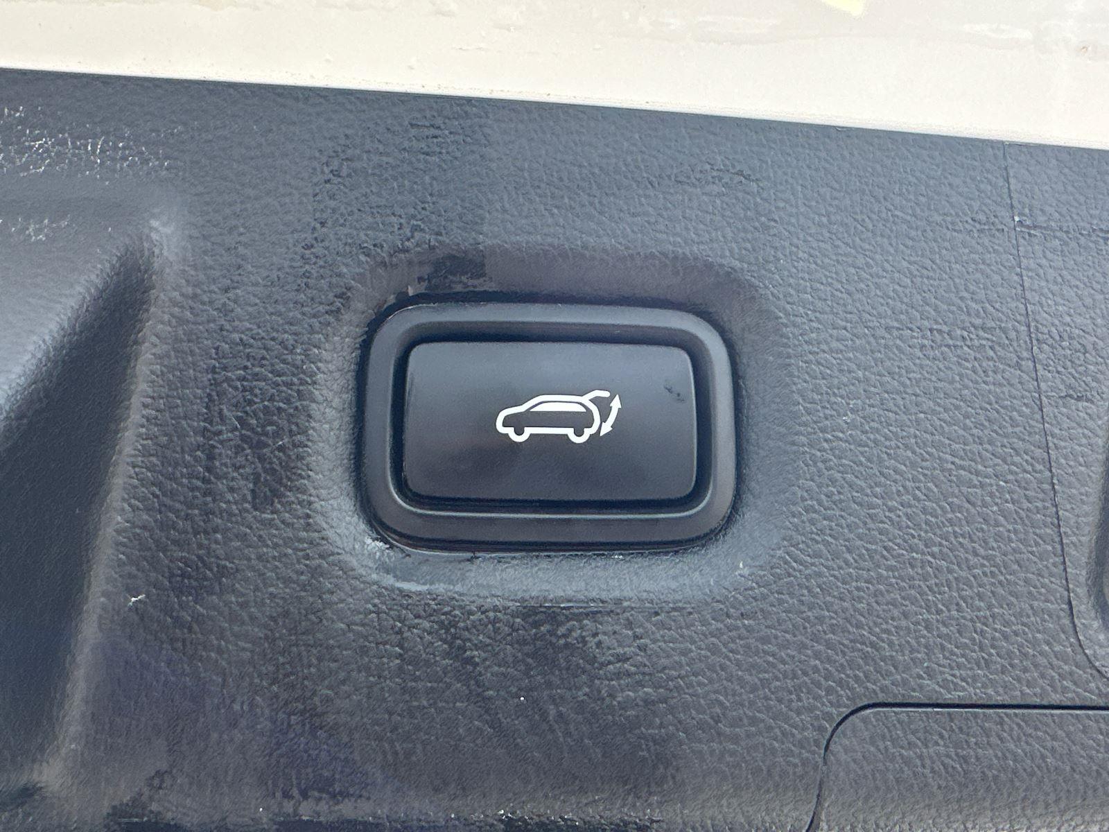 2022 Hyundai Santa Fe Limited photo 24