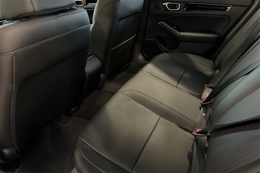 2025 Honda Civic Hybrid Sport Touring photo 11