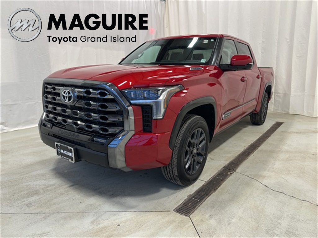 2026 Toyota Tundra Platinum's photo