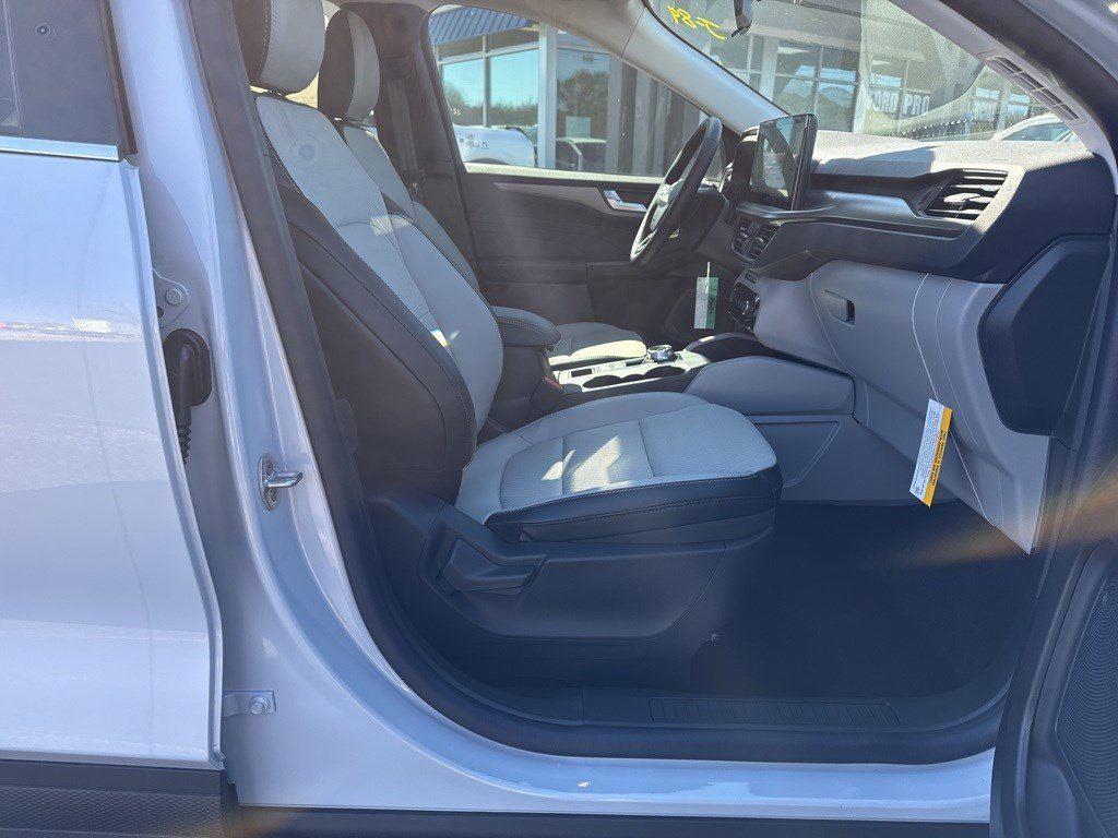 2025 Ford Escape Plug-In Hybrid photo 17