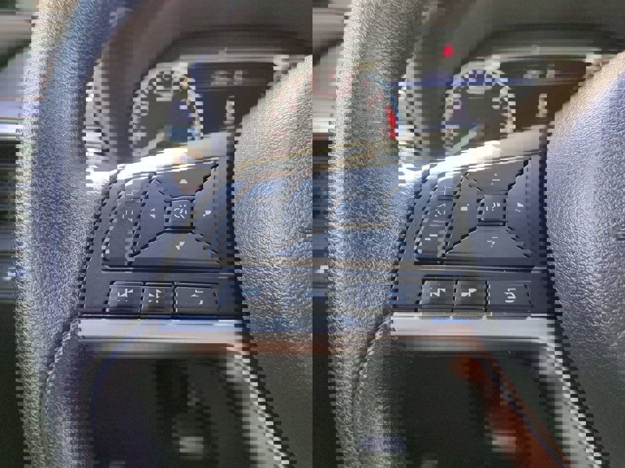 2023 Nissan Altima 2.5 SV photo 22